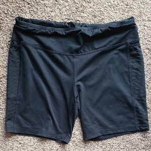 Brooks Womens Biker Shorts